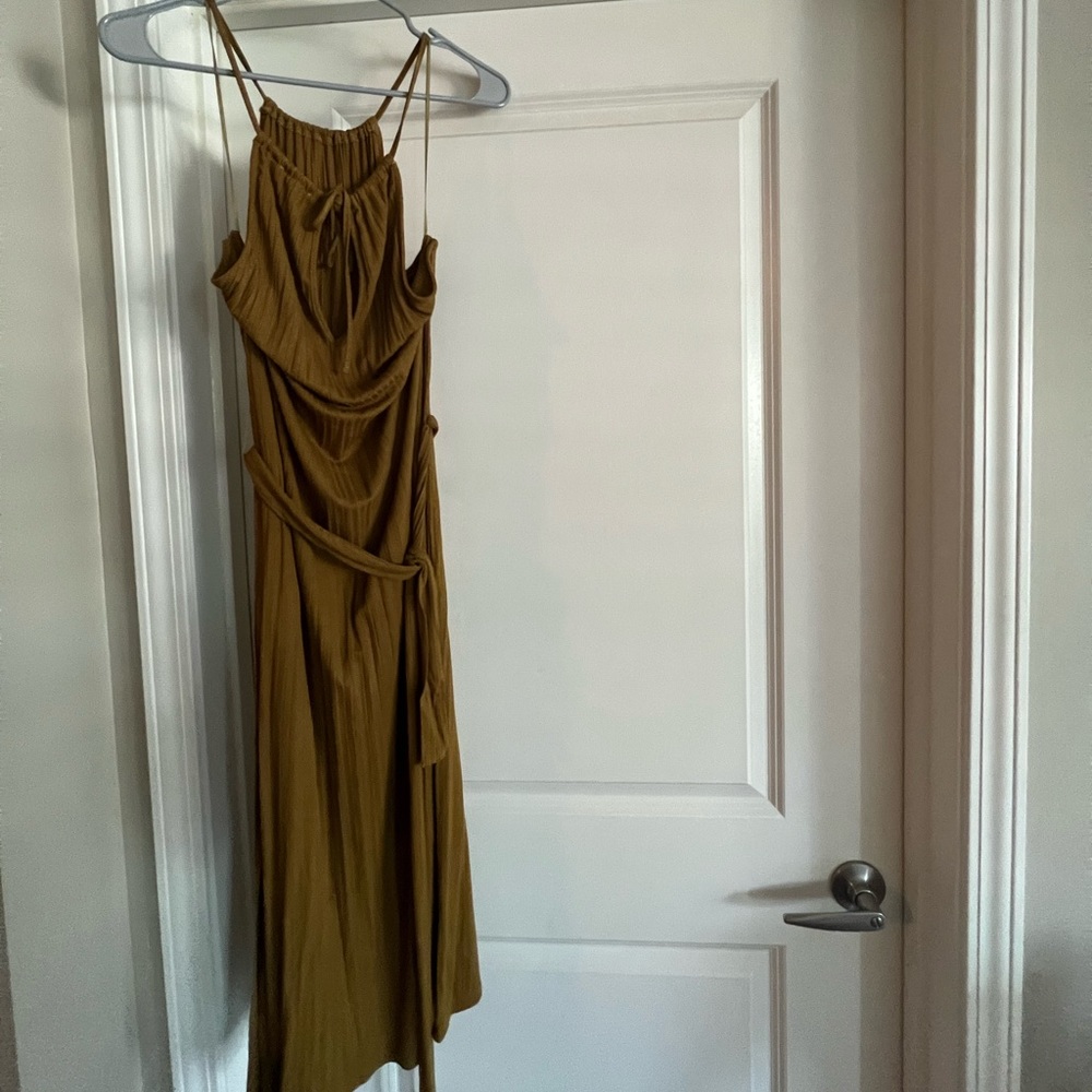 Olive Ribbed Midi Dress - Picture 8 of 8